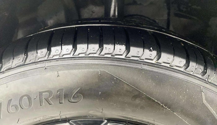 2022 Tata NEXON XZA PLUS DIESEL, Diesel, Automatic, 66,326 km, Left Front Tyre Tread