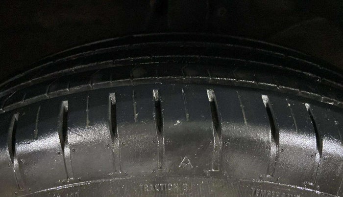 2023 Maruti Baleno SIGMA PETROL 1.2, Petrol, Manual, 32,365 km, Right Front Tyre Tread