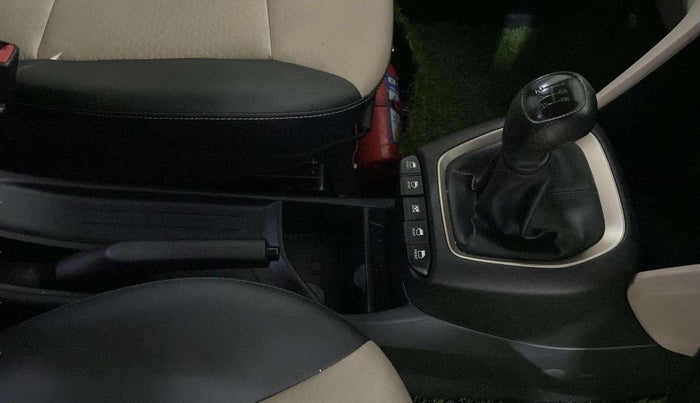 2019 Hyundai NEW SANTRO MAGNA CNG, CNG, Manual, 32,831 km, Gear Lever