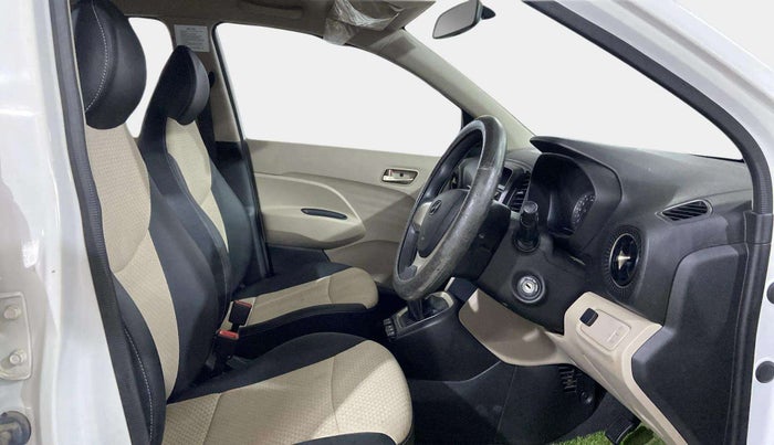 2019 Hyundai NEW SANTRO MAGNA CNG, CNG, Manual, 32,831 km, Right Side Front Door Cabin