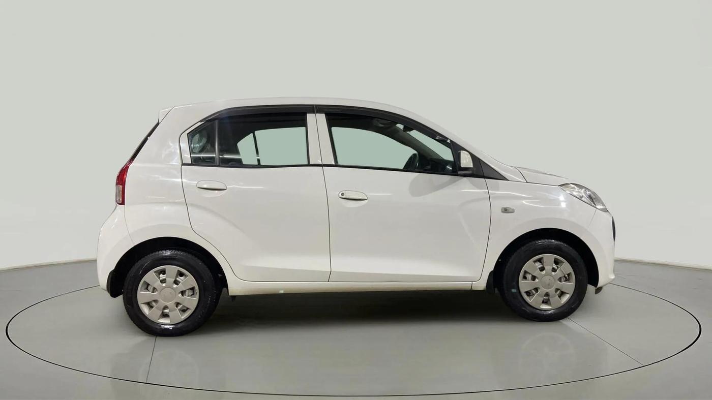2019 Hyundai NEW SANTRO MAGNA CNG, CNG, Manual, 32,831 km, Right Side View