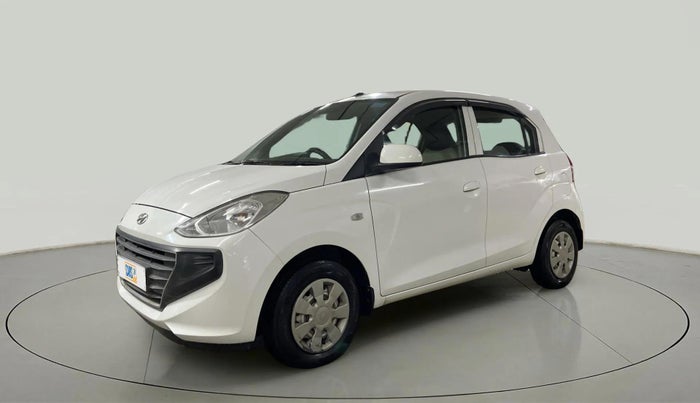 2019 Hyundai NEW SANTRO MAGNA CNG, CNG, Manual, 32,831 km, Left Front Diagonal