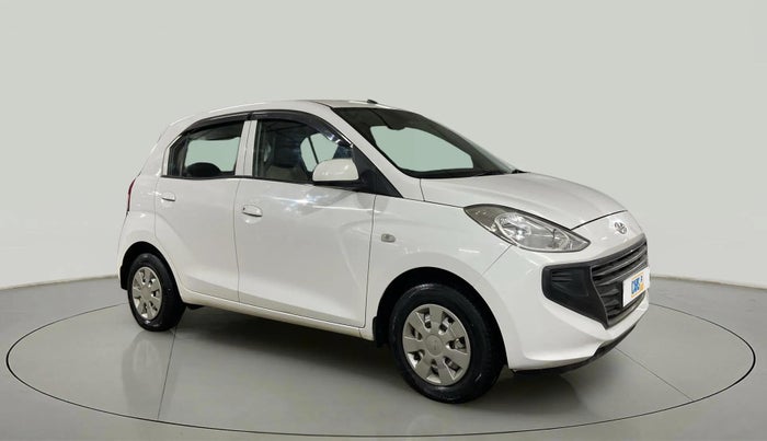 2019 Hyundai NEW SANTRO MAGNA CNG, CNG, Manual, 32,831 km, Right Front Diagonal