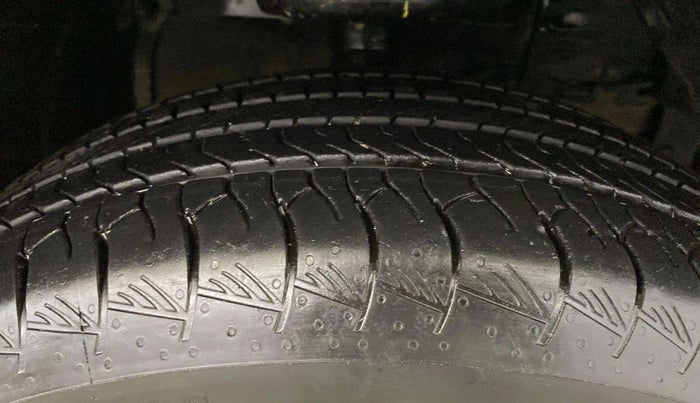 2023 Maruti Grand Vitara ZETA SMART HYBRID, Petrol, Manual, 16,226 km, Right Front Tyre Tread