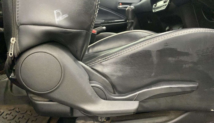 2023 Maruti Baleno  ZETA CNG 1.2L, CNG, Manual, 59,255 km, Driver Side Adjustment Panel