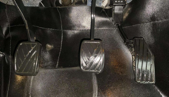 2023 Maruti Baleno  ZETA CNG 1.2L, CNG, Manual, 59,255 km, Pedals