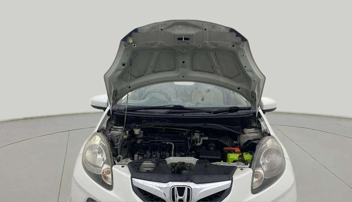 2016 Honda Brio S MT, Petrol, Manual, 1,02,329 km, Open Bonet