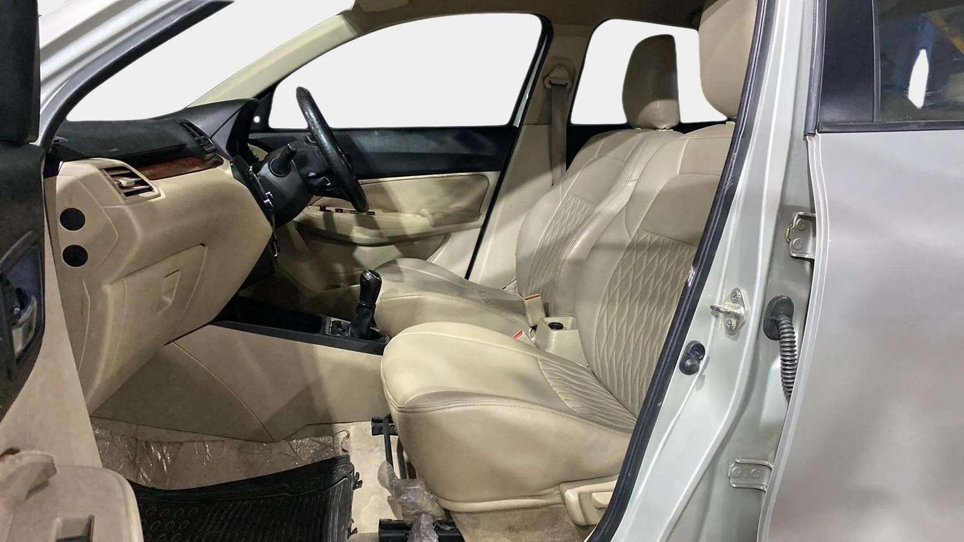 2017 Maruti Dzire VXI, Petrol, Manual, 31,407 km, Right Side Front Door Cabin