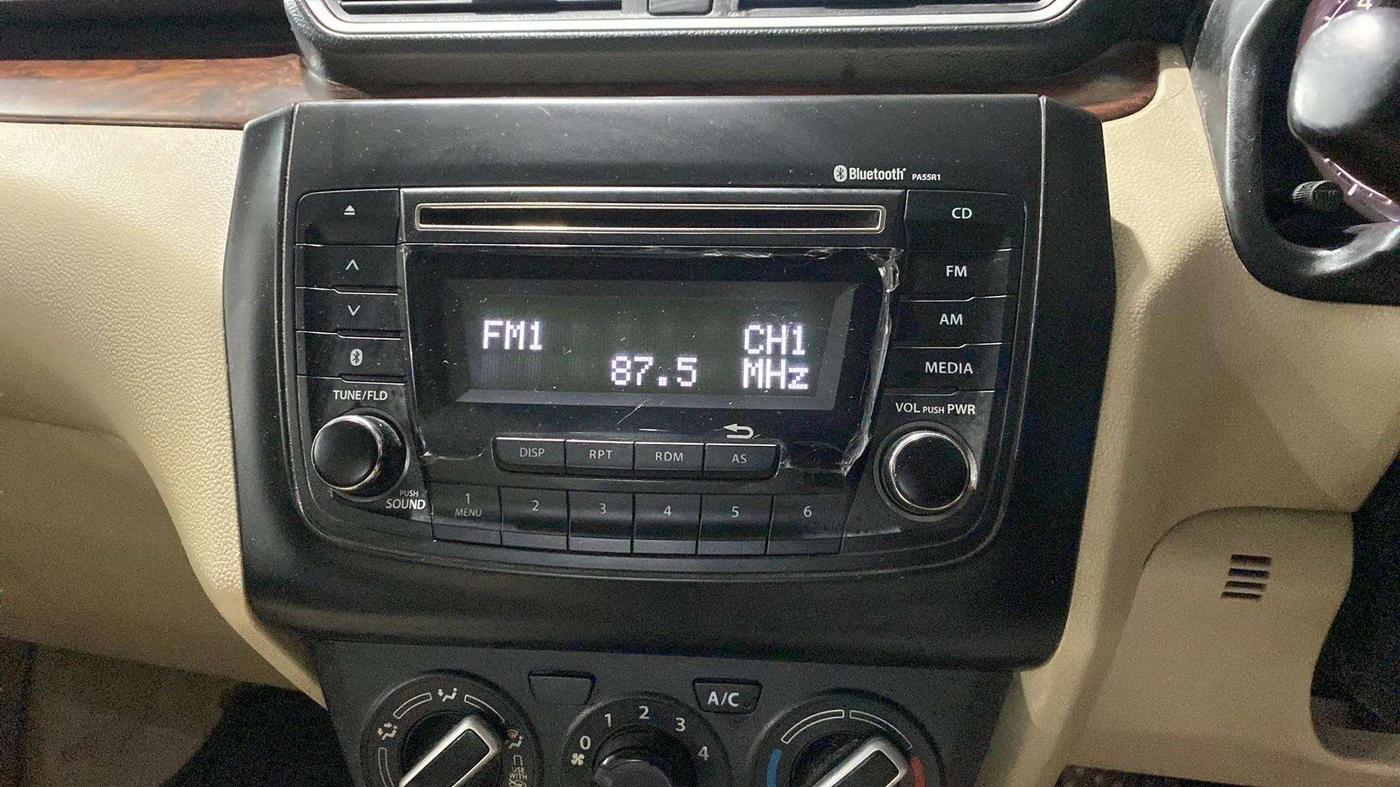 2017 Maruti Dzire VXI, Petrol, Manual, 31,407 km, Air Conditioner