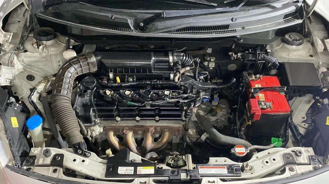 2017 Maruti Dzire VXI, Petrol, Manual, 31,407 km, Open Bonet