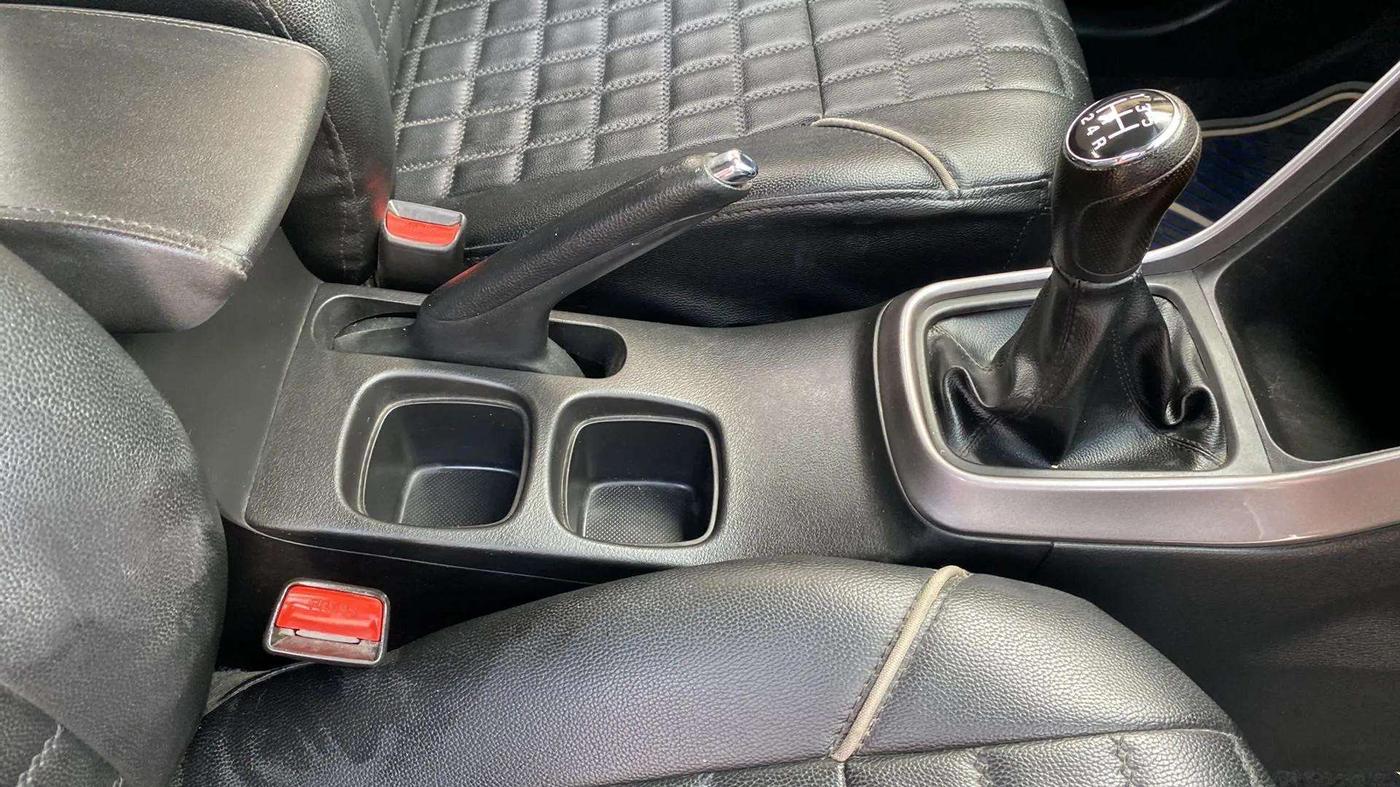 2020 Maruti S Cross DELTA 1.5, Petrol, Manual, 22,914 km, Gear Lever