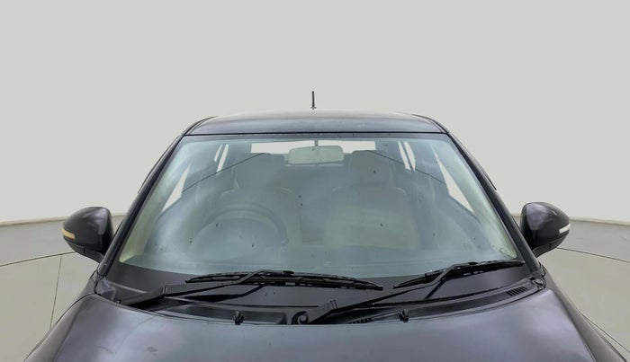 2014 Maruti Swift Dzire VDI, Diesel, Manual, 1,17,286 km, Front Windshield