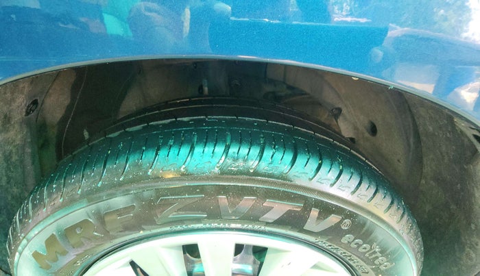 2017 Maruti Baleno DELTA CVT PETROL 1.2, Petrol, Automatic, 52,495 km, Right Front Tyre Tread