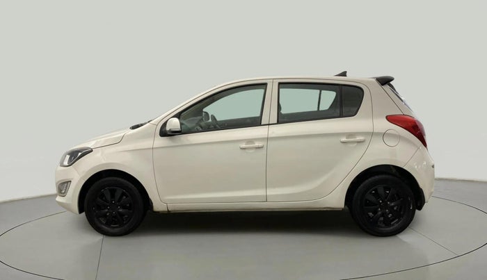 2013 Hyundai i20 SPORTZ 1.2, Petrol, Manual, 33,181 km, Left Side