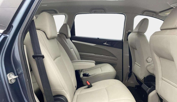 2019 Mahindra MARAZZO M8 7 STR, Diesel, Manual, 44,905 km, Right Side Rear Door Cabin