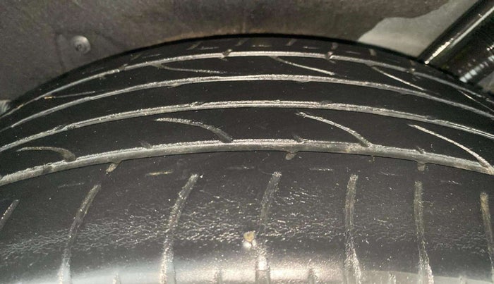 2019 Mahindra MARAZZO M8 7 STR, Diesel, Manual, 44,905 km, Left Rear Tyre Tread