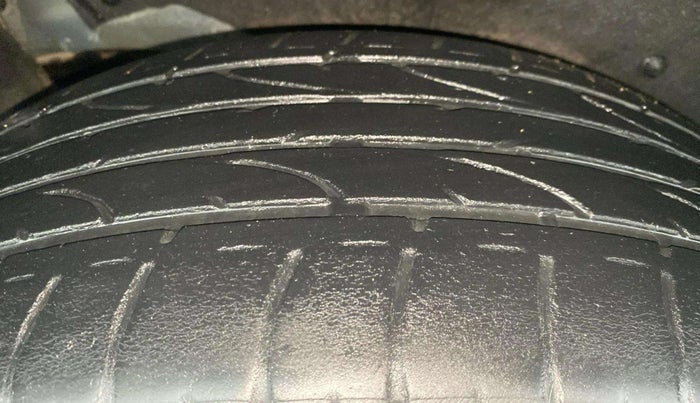 2019 Mahindra MARAZZO M8 7 STR, Diesel, Manual, 44,905 km, Right Rear Tyre Tread