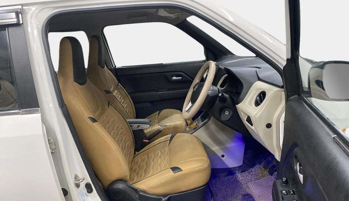 2020 Maruti New Wagon-R VXI 1.2, Petrol, Manual, 22,023 km, Right Side Front Door Cabin