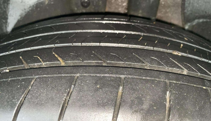 2018 Hyundai Creta E PLUS 1.6 PETROL, Petrol, Manual, 88,298 km, Left Rear Tyre Tread