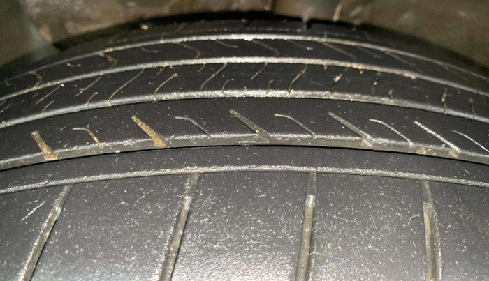 2018 Hyundai Creta E PLUS 1.6 PETROL, Petrol, Manual, 88,298 km, Left Front Tyre Tread