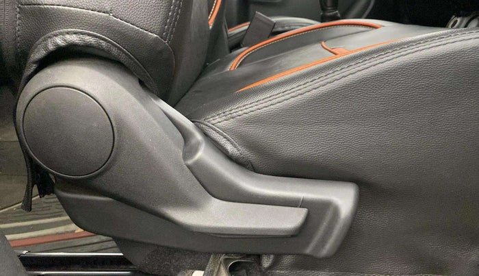 2023 Maruti Celerio VXI, Petrol, Manual, 12,214 km, Driver Side Adjustment Panel