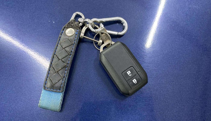 2021 Maruti Baleno ZETA PETROL 1.2, Petrol, Manual, 20,705 km, Key Close Up