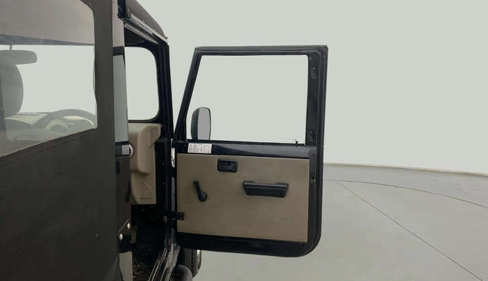 2018 Mahindra Thar CRDE 4X4 AC, Diesel, Manual, 68,043 km, RHS Front Door