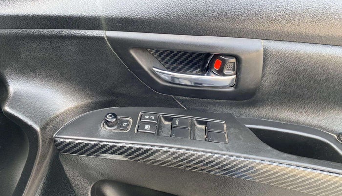 2022 Maruti S Cross ALPHA 1.5, Petrol, Manual, 38,600 km, Driver Side Door Panels Control