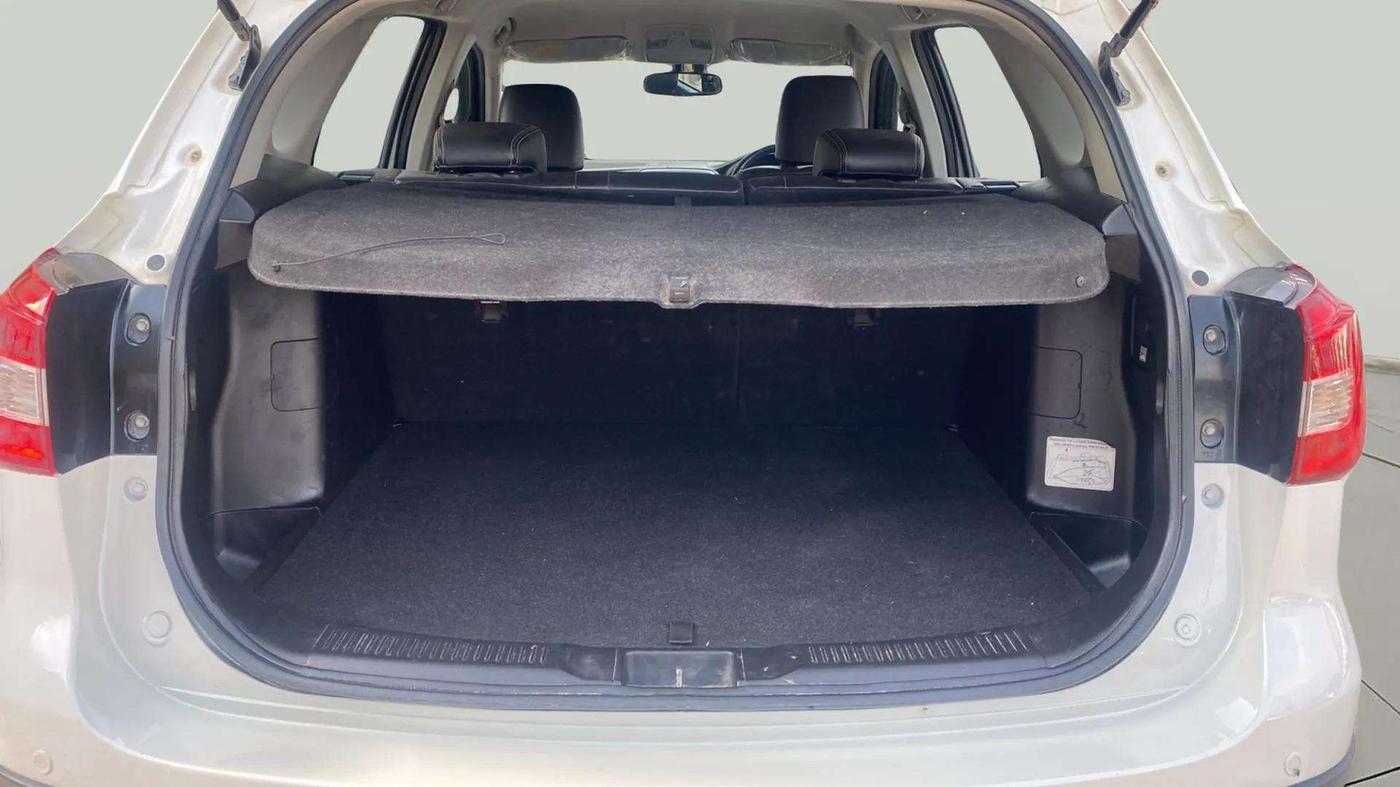2022 Maruti S Cross ALPHA 1.5, Petrol, Manual, 38,674 km, Boot Inside