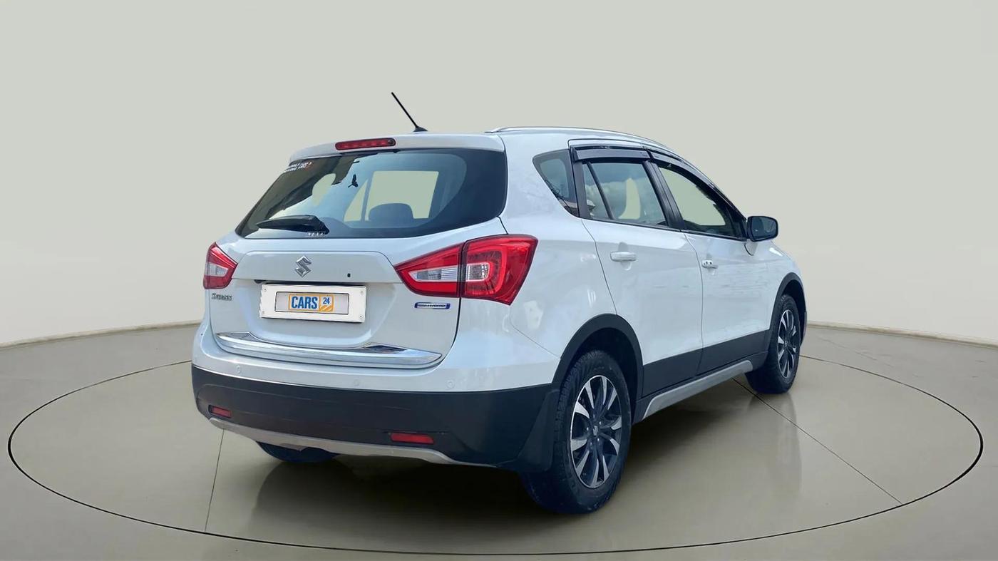 2022 Maruti S Cross ALPHA 1.5, Petrol, Manual, 38,674 km, Right Back Diagonal