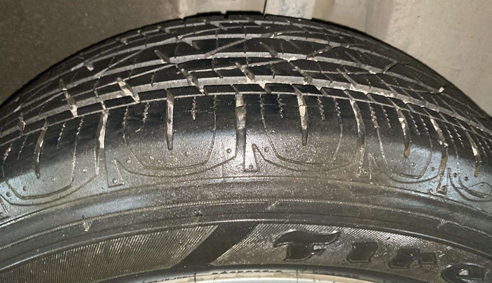 2018 Jeep Compass LIMITED 1.4 PETROL AT, Petrol, Automatic, 17,924 km, Left Rear Tyre Tread
