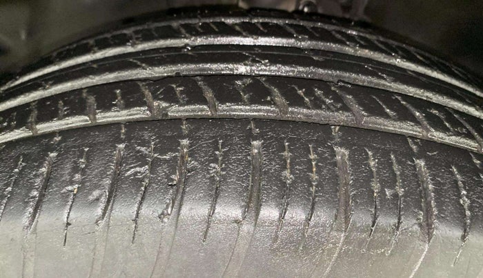 2020 Tata Harrier XZA PLUS 2.0L, Diesel, Automatic, 45,068 km, Left Front Tyre Tread