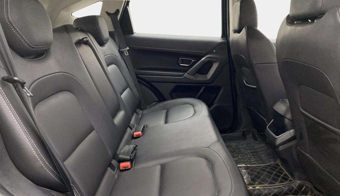 2020 Tata Harrier XZA PLUS 2.0L, Diesel, Automatic, 45,068 km, Right Side Rear Door Cabin