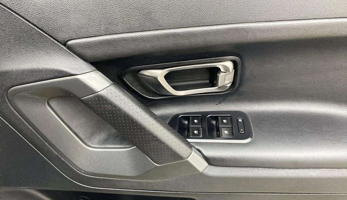 2020 Tata Harrier XZA PLUS 2.0L, Diesel, Automatic, 45,068 km, Driver Side Door Panels Control