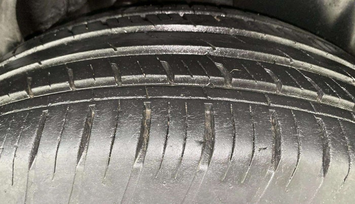 2020 Tata Harrier XZA PLUS 2.0L, Diesel, Automatic, 45,068 km, Left Rear Tyre Tread