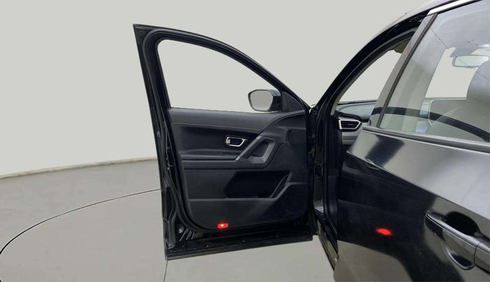 2020 Tata Harrier XZA PLUS 2.0L, Diesel, Automatic, 45,068 km, LHS Front Door