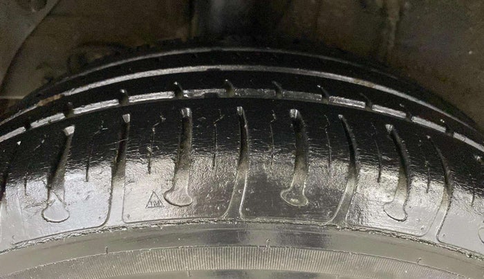 2018 Hyundai Elite i20 MAGNA EXECUTIVE 1.2, Petrol, Manual, 17,260 km, Right Rear Tyre Tread
