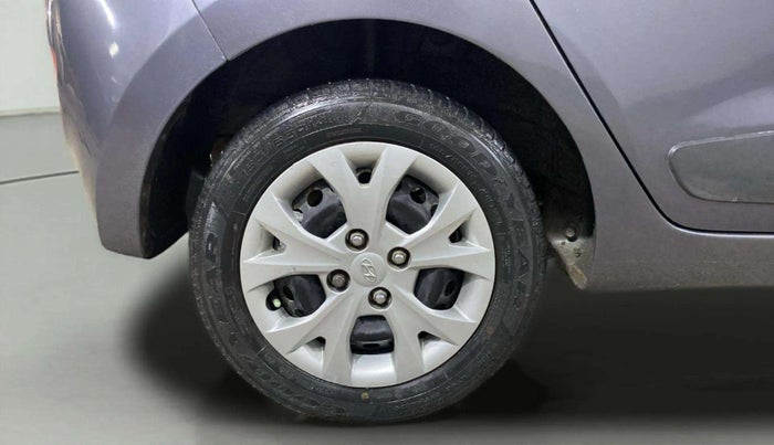 2014 Hyundai Grand i10 SPORTZ 1.2 KAPPA VTVT, Petrol, Manual, 20,932 km, Right Rear Wheel