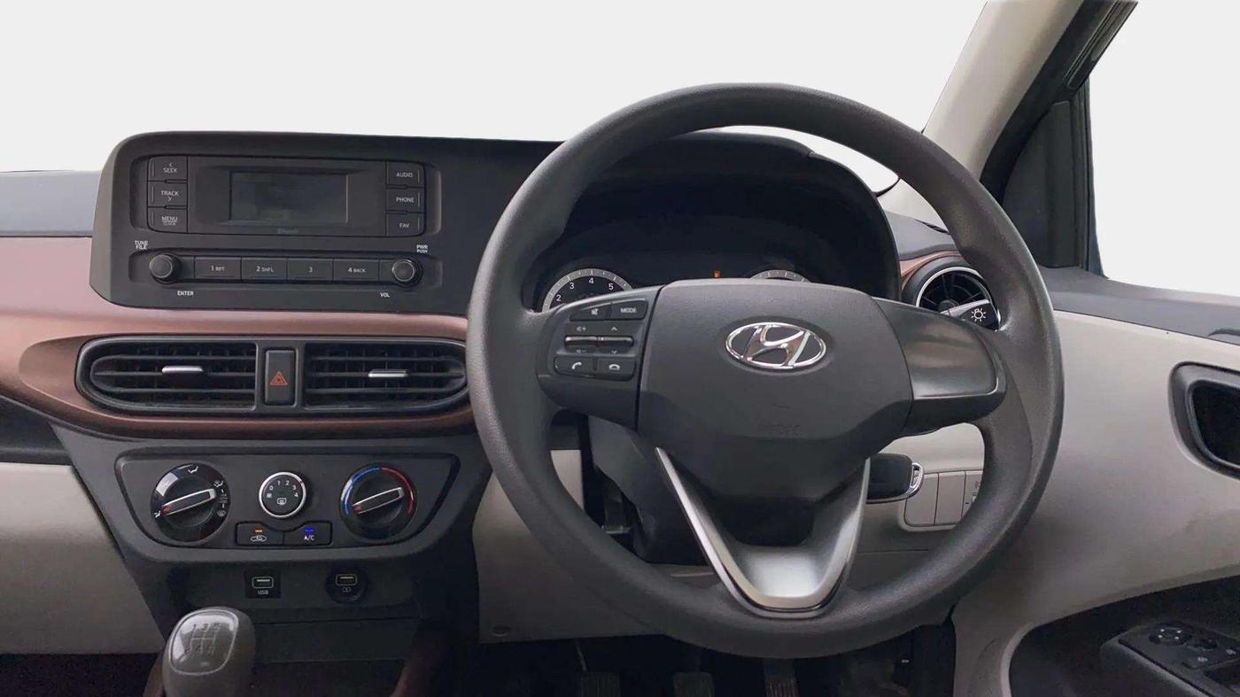 2020 Hyundai AURA S 1.2, Petrol, Manual, 30,047 km, Steering Wheel Close Up