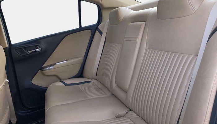 2015 Honda City 1.5L I-VTEC V MT, Petrol, Manual, 46,558 km, Right Side Rear Door Cabin