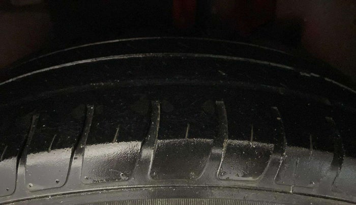 2021 Maruti Swift VXI, Petrol, Manual, 53,145 km, Left Rear Tyre Tread