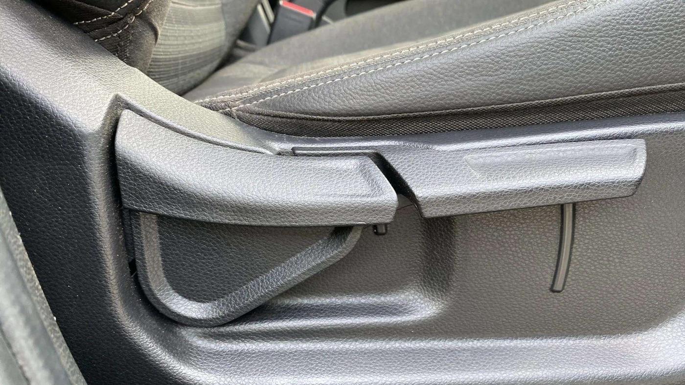 2020 KIA SONET HTK PLUS 1.0 DCT, Petrol, Automatic, 56,345 km, Driver Side Adjustment Panel