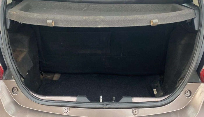 2018 Tata Tiago XT PETROL, Petrol, Manual, 26,800 km, Boot Inside