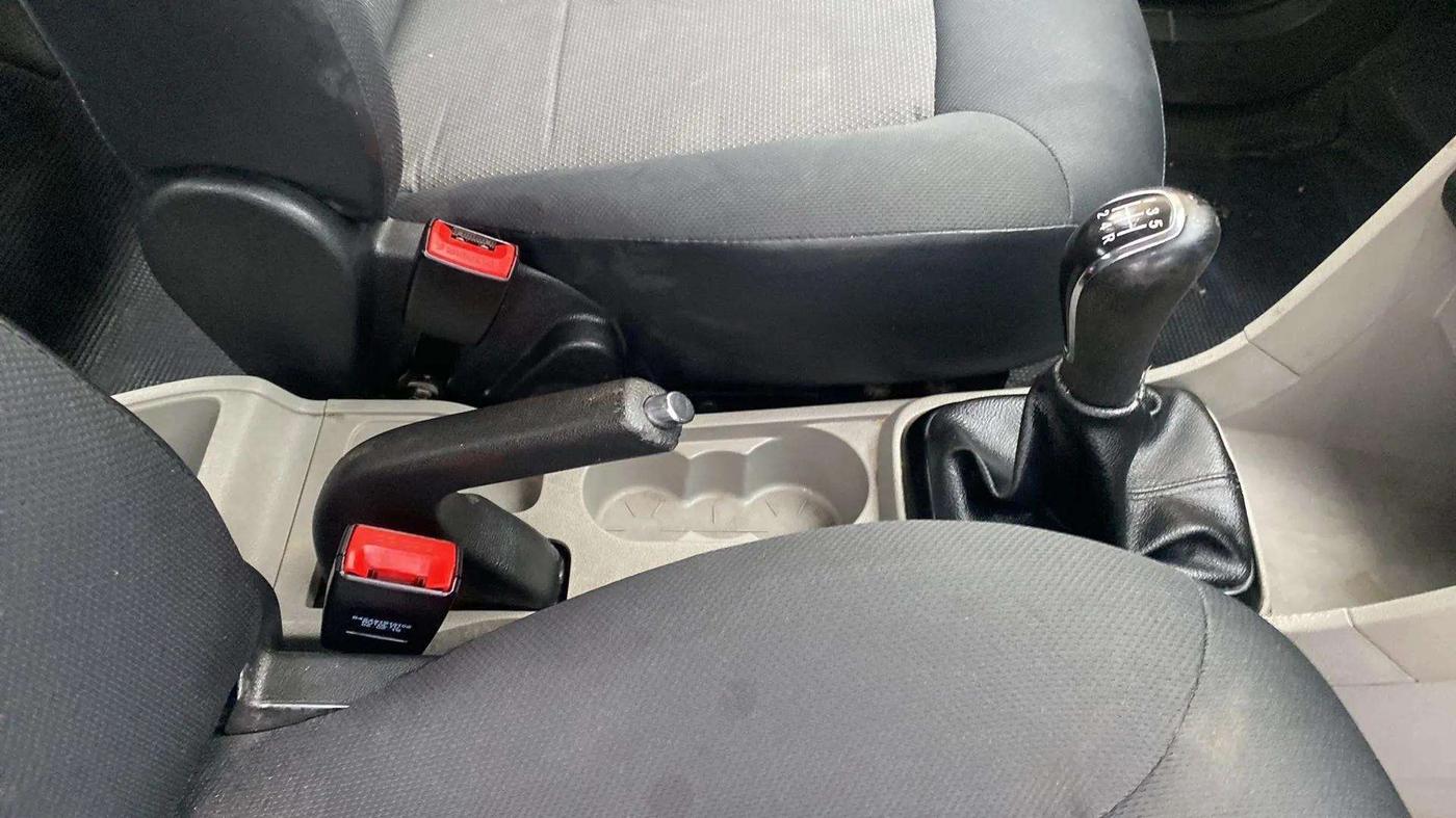 2018 Tata Tiago XT PETROL, Petrol, Manual, 26,800 km, Gear Lever