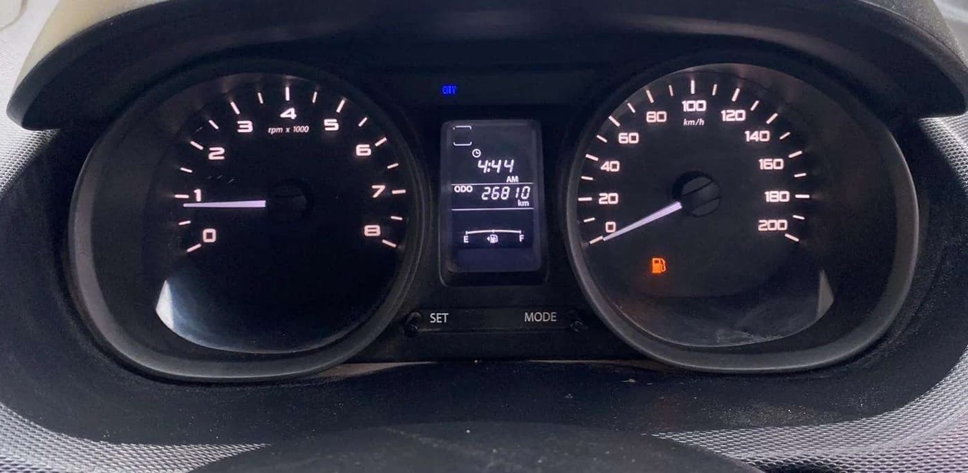 2018 Tata Tiago XT PETROL, Petrol, Manual, 26,800 km, Odometer Image