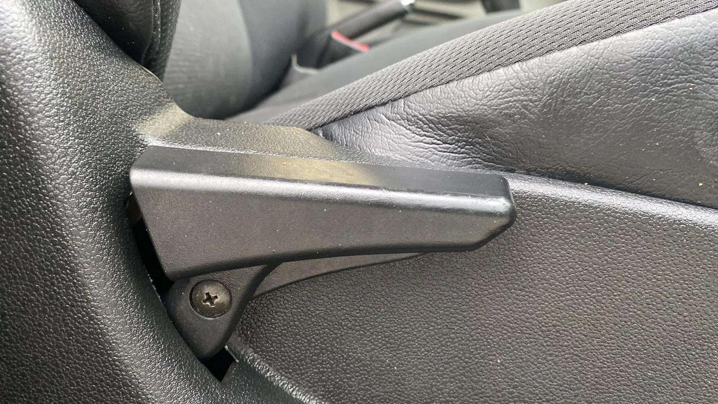 2018 Tata Tiago XT PETROL, Petrol, Manual, 26,800 km, Driver Side Adjustment Panel