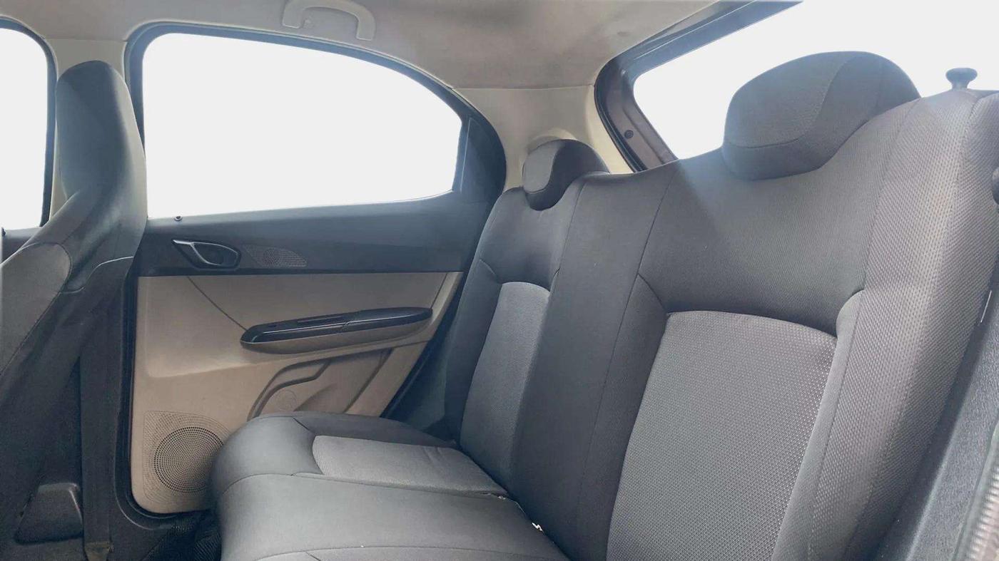2018 Tata Tiago XT PETROL, Petrol, Manual, 26,800 km, Right Side Rear Door Cabin