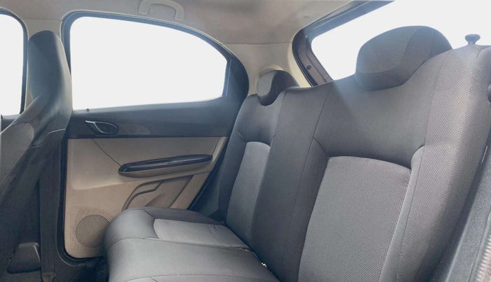 2018 Tata Tiago XT PETROL, Petrol, Manual, 26,800 km, Right Side Rear Door Cabin