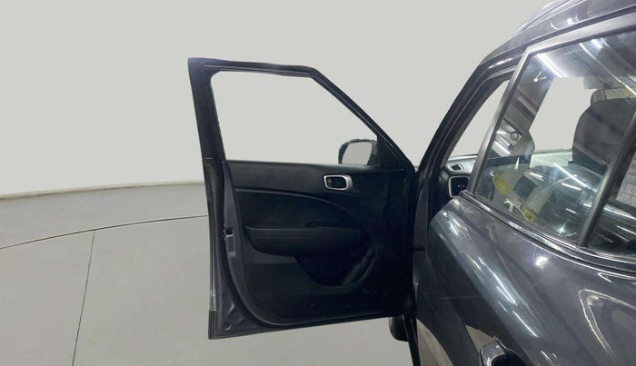 2019 Hyundai VENUE SX 1.4 CRDI, Diesel, Manual, 70,194 km, LHS Front Door