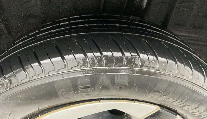 2021 Nissan MAGNITE XL, Petrol, Manual, 57,569 km, Left Rear Tyre Tread